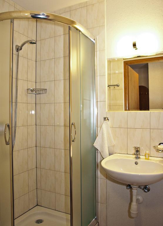 Noclegi Helvet Ustrzyki Dolne Chambre photo